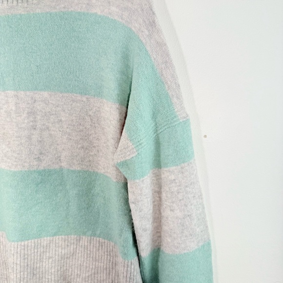 J. Crew Striped Turtleneck Sweater Supersoft Yarn Wool Mint Gray Small BD045 - Picture 5 of 12